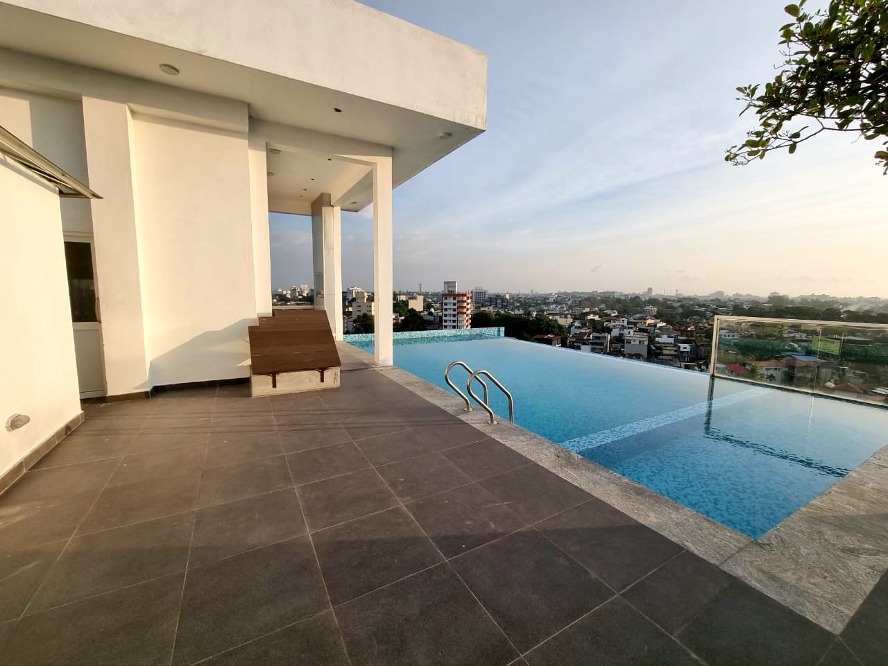 BRAND-NEW 2 Bedroom in Kirulapona, Colombo 5 — image 1