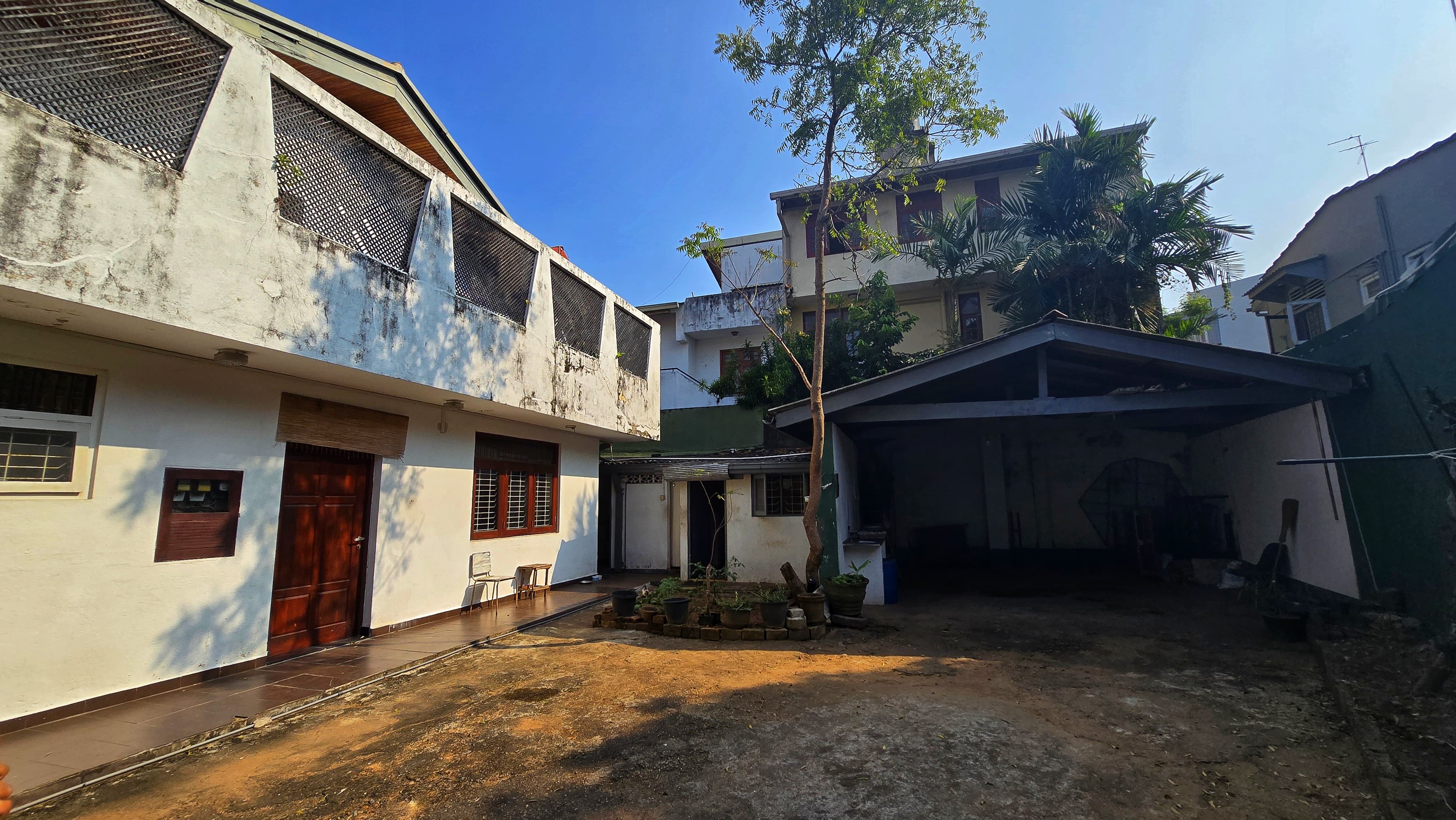 PRIME RESIDENTIAL LAND – COLOMBO 5 Thimbirigasyaya — image 1