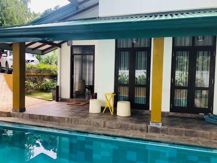 Villa for Immediate Sale – Hikkaduwa | 200m to Beach — image 1